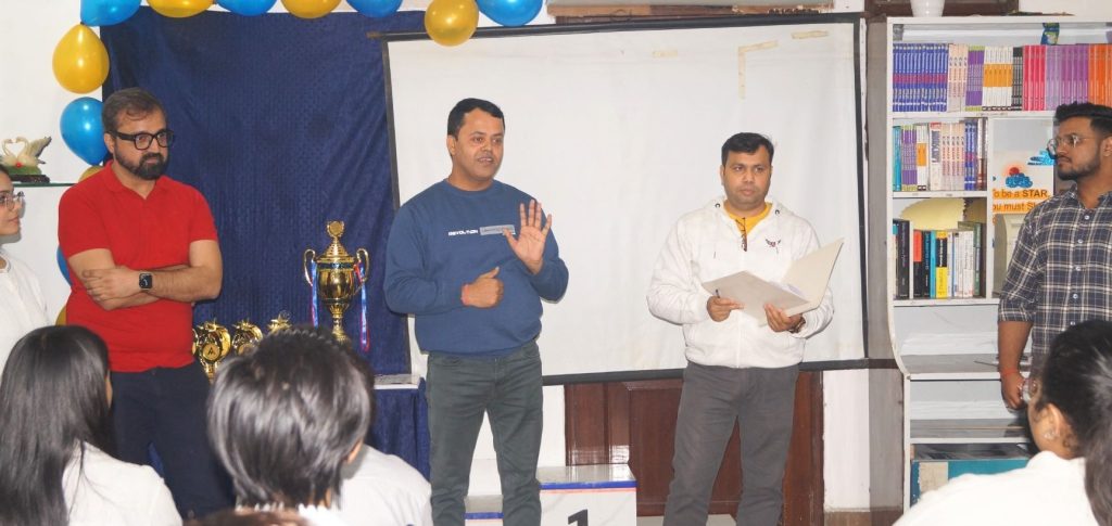 Ravi Sir With Other Faculty