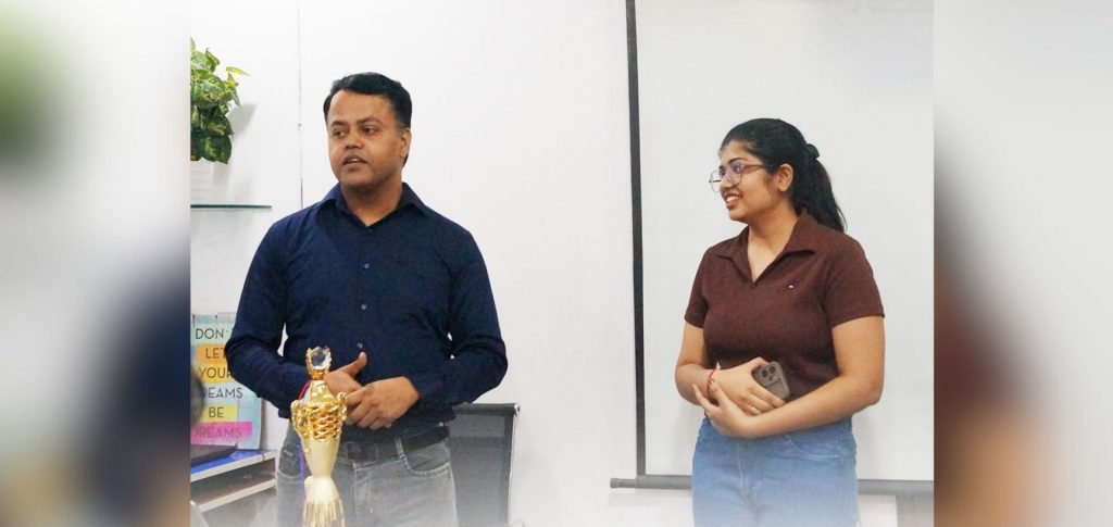 Ravi Sir Announcing Leena as Star of March