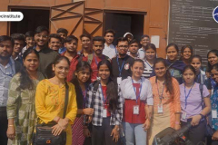 admec-all-students-group-photo-outsite-printing-press