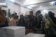 admec-students-exploring-press-at-printing-press